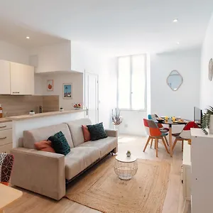  Appartement Rue Meynadier